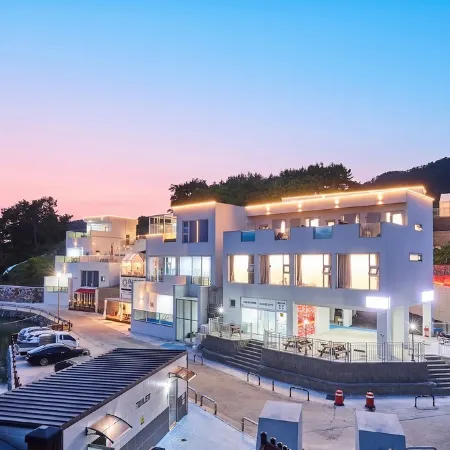 Geoje The Shine Pool Villa