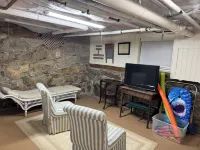 Gorgeous Spacious Victorian Cape Cod Beach View Retreat - 4성급