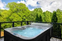 Fire Mountain - Hot Tub