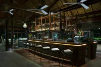 Le Domaine Oro, Series by Marriott - bar