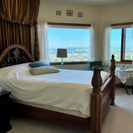 Rocky Mountain View Bed & Breakfast