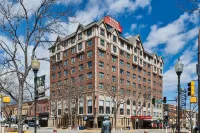 Hotel Alex Johnson Rapid City, Curio Collection by Hilton - parking