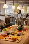 Garden Court South Beach Hotel - breakfast