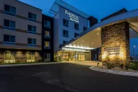 Fairfield Inn & Suites Butte - parking