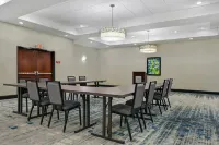 Four Points by Sheraton Birmingham Homewood - parking