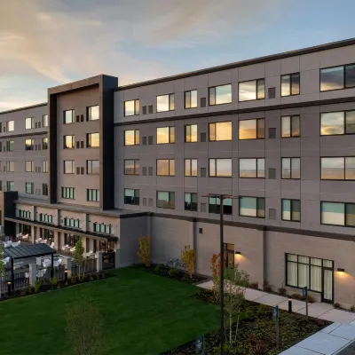 Element Seattle Sea-Tac Airport Hotels near Starfire Sports