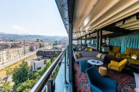 Courtyard Sarajevo - con vista montagne
