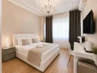 Regina Elena Rooms - Pensions