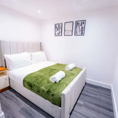 Cosy 2BR Flat Steps from Cardiff Pubs & Town
