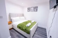 Cosy 2BR Flat Steps from Cardiff Pubs & Town - 2つ星