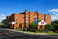 Hampton Inn & Suites Charlottesville-at the University - 2-Star