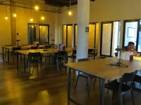 BlackBrick Sandton Two Отели рядом с достопримечательностью «Мелроуз»