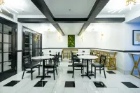 Ascot Suites - 3-Star