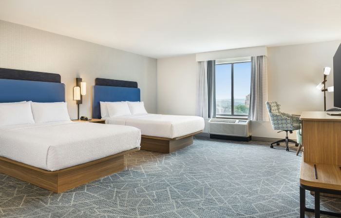 Hampton Inn & Suites Cincinnati/Uptown-University Area