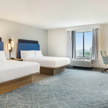 Hampton Inn & Suites Cincinnati/Uptown-University Area