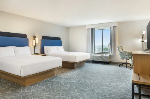 Hampton Inn & Suites Cincinnati/Uptown-University Area - Gym