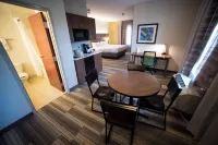 Holiday Inn Express & Suites LEXINGTON-DOWNTOWN/UNIVERSITY by IHG - พร้อมWifi