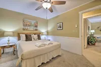 Cozy Poconos Townhome w/ Fireplace Near Jack Frost - Wifi