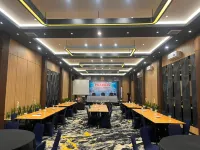 Hotel Roditha - 3-Star