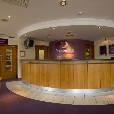 Premier Inn Edinburgh City Centre (Lauriston Place)