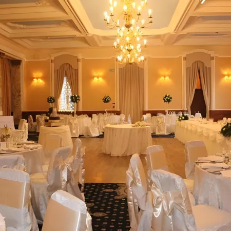 Golden Lion Hotel