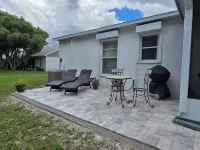 Long Stays Welcome ~ Pet Friendly - balcon