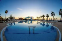 Khayam Garden Beach Resort & Spa - С бассейном