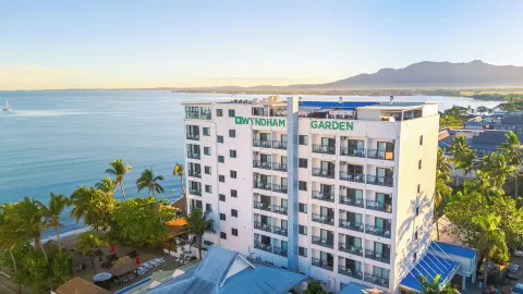 Wyndham Garden Wailoaloa Beach Fiji in Nadi