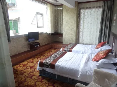 Tongjiang Ziyunxuan Business Hotel Hotels near Red Fourth Army General Command Site Memorial Hall