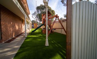 Hamilton's Queanbeyan Motel