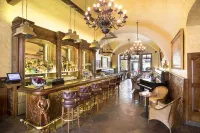 Iron Gate Hotel & Suites Prague by Bhg Отели в г. Прага