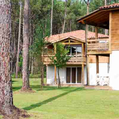 Les Cottages du Lac T4 Premium Hotel Exterior