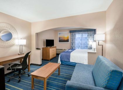 Days Inn by Wyndham Panama City