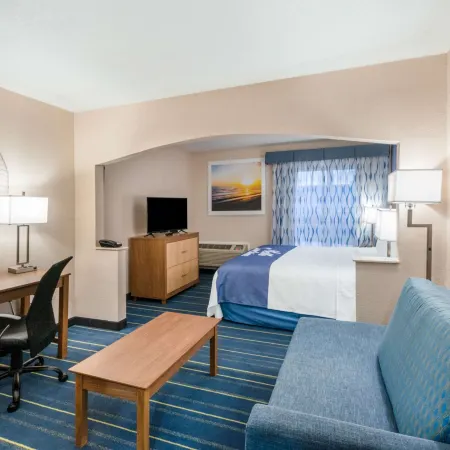 Days Inn by Wyndham Panama City