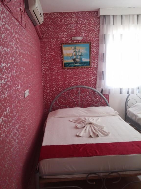 Uc Mevsim Otel