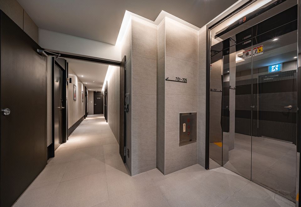 2. 브라운도트호텔 ..