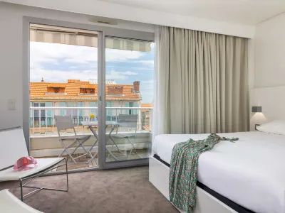 Ibis Styles Menton Centre Hotel dekat Port de Menton Garavan