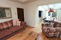 8 Culver Park - Close to Beach and Town Centre