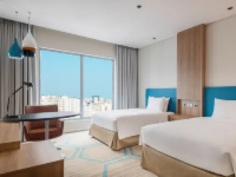 홀리데이 인 도하 - 더 비즈니스 파크 바이 IHG 도하 호텔