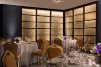 Millennium Hilton New York One UN Plaza - breakfast