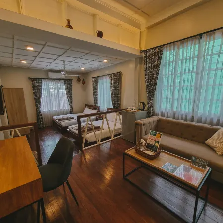 R Bed and Breakfast