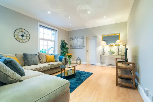 Modern Living 2 Bedroom Apartment South Wilmslow Hotels in Wilmslow