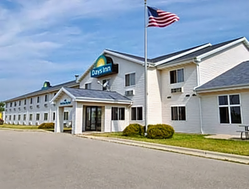 Days Inn by Wyndham Neenah