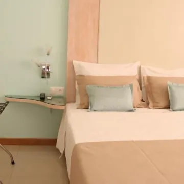 Sol Hotel