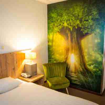 Forest Hotel Rooms