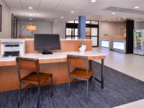 智選假日套房酒店埃爾金 巴斯特羅普縣酒店