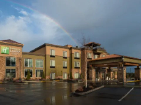 Holiday Inn Express & Suites SEQUIM by IHG Hotels in Sequim