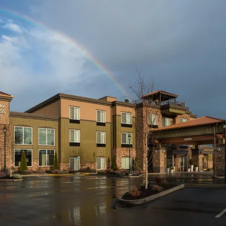 Holiday Inn Express & Suites SEQUIM by IHG