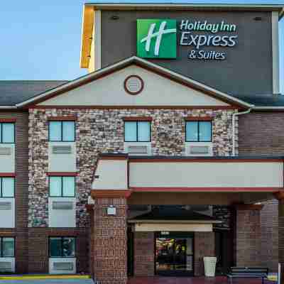 Holiday Inn Express & Suites Olathe South Hotel Exterior