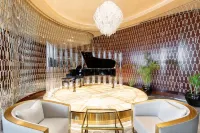 Paramount Hotel Dubai - 5-Star